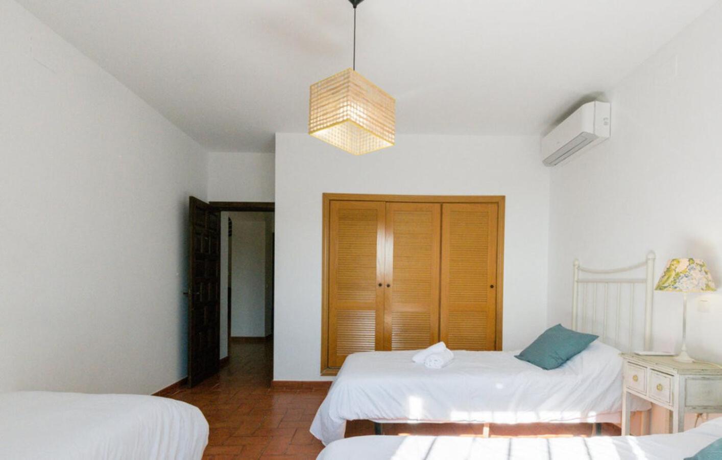 Cortijo Mazuecos By Sharingco Villa Lora del Rio ภายนอก รูปภาพ